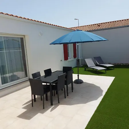 A Babord : Maison Chaleureuse A 300m De La Plage *